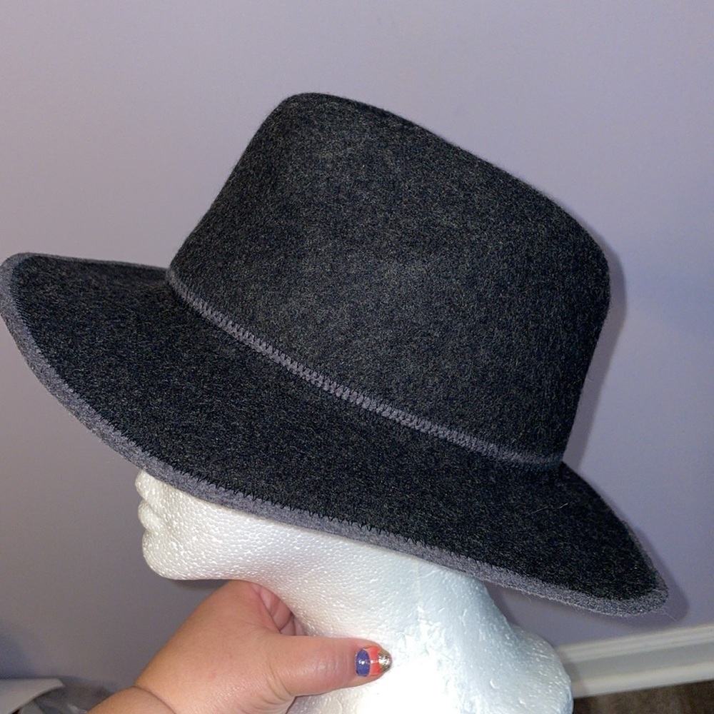 Bob Timberlake Gray Felted Wool Wide Brim Hat OS Metal Feather Detail Brim